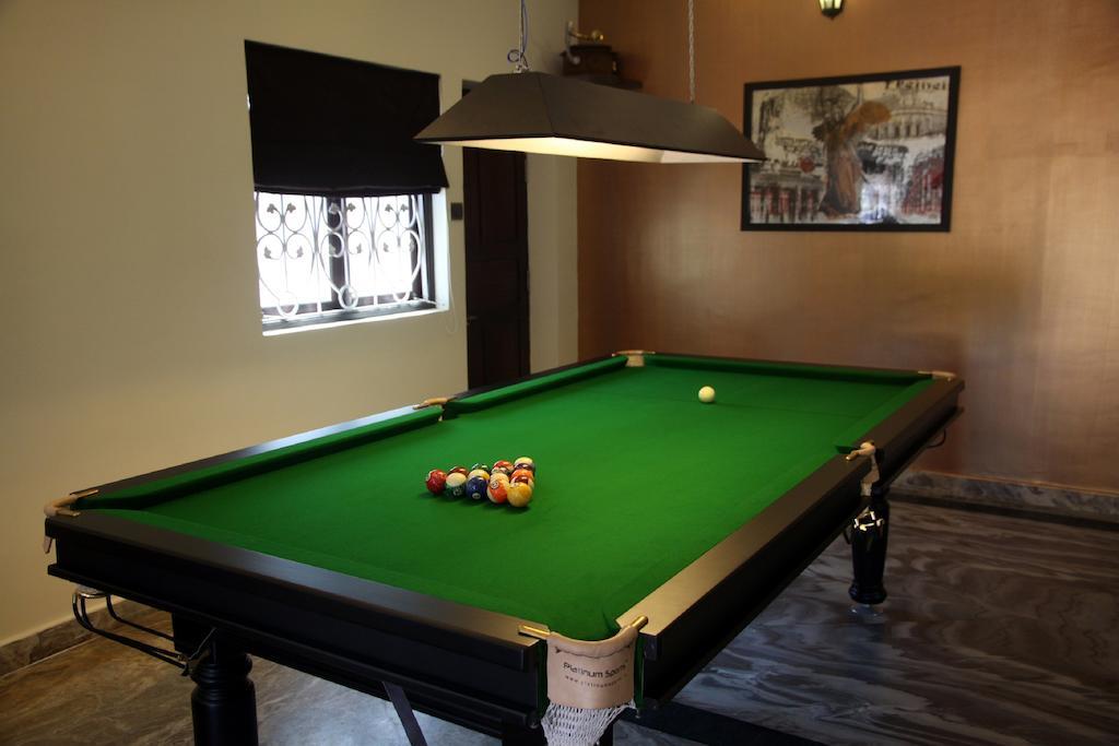Wanderers Hostel Morjim Eksteriør bilde